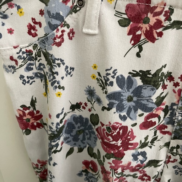 Time and True Jeggings - Picture 2 of 4